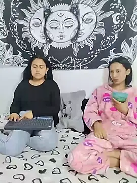 emily n abby online show from June 2026 01:12:01 PM