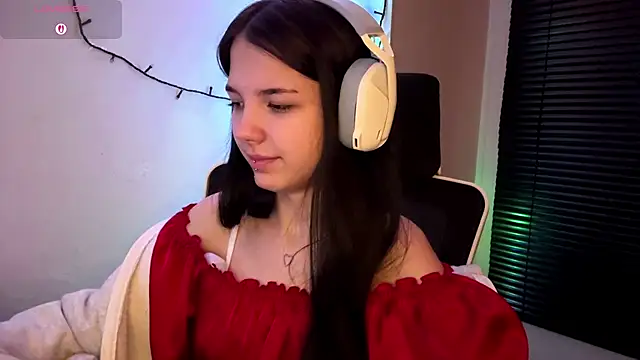 Snapshot of HanaMantanaDell chatting on March 2026 05:08:01 PM HanaMantanaDell online show from March 2026 05:08:01 PM