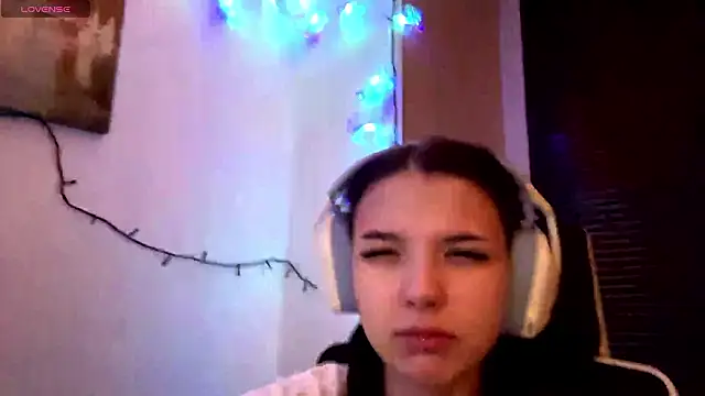 Snapshot of HanaMantanaDell chatting on March 2026 04:12:02 PM HanaMantanaDell online show from March 2026 04:12:02 PM