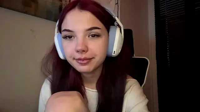 Snapshot of HanaMantanaDell chatting on April 2026 04:12:02 PM HanaMantanaDell online show from April 2026 04:12:02 PM