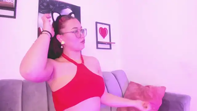 Snapshot of Adara_velvet chatting on October 2025 03:23:02 AM Adara velvet online show from October 2025 03:23:02 AM