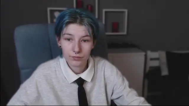 Snapshot of guitarandangell chatting on October 2025 06:47:01 AM guitarandangell online show from October 2025 06:47:01 AM