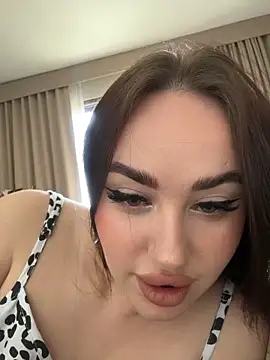 KiraSunshine online show from January 2026 03:00:02 AM