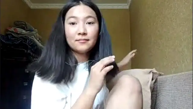 LinneaHyles online show from October 2025 06:06:02 AM