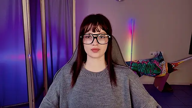 KiraVair online show from April 2026 10:31:01 AM