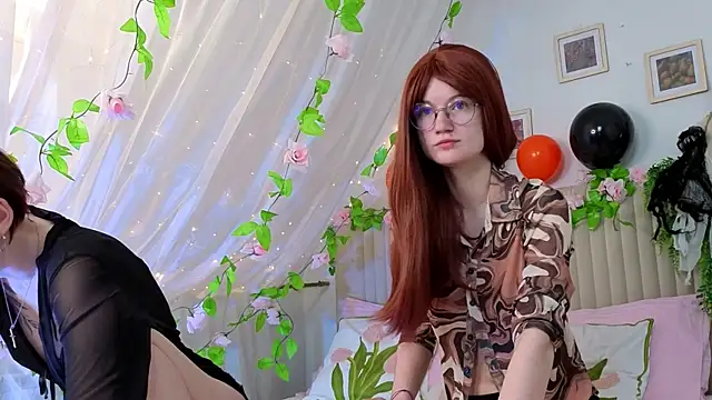 Lil tits girls online show from October 2025 04:20:01 AM