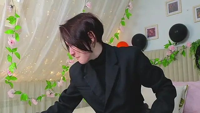 Lil tits girls online show from November 2025 04:15:02 AM