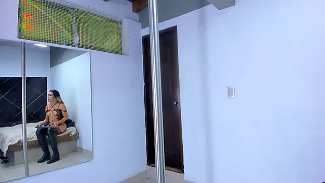 Rebeca barbytrans online show from October 2025 11:50:01 AM