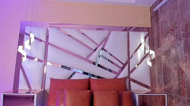 Catalina-Thompson online show from April 2026 11:59:01 AM