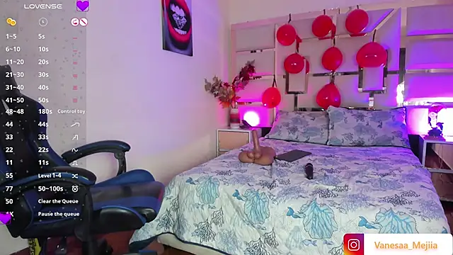 vanesaa mejia online show from February 2026 06:26:01 AM