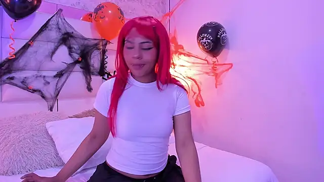 Sofia clk online show from October 2025 04:02:02 AM