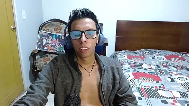 DavTwink3100 online show from December 2025 01:35:01 AM