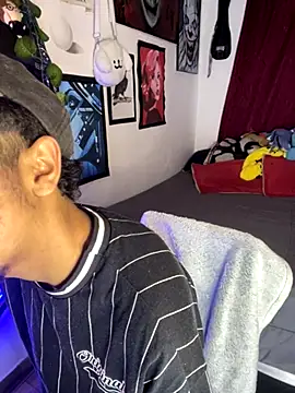 Snapshot of lukaOnline_ chatting on October 2025 04:31:01 AM lukaOnline online show from October 2025 04:31:01 AM