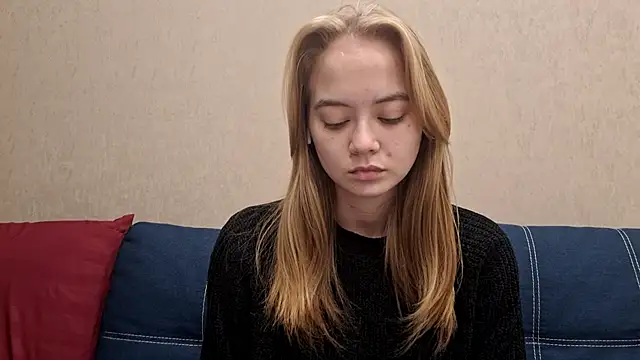 Snapshot of A_LISS_A chatting on October 2025 04:07:02 PM A LISS A online show from October 2025 04:07:02 PM