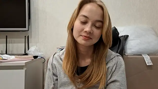 Snapshot of A_LISS_A chatting on November 2025 01:06:02 PM A LISS A online show from November 2025 01:06:02 PM