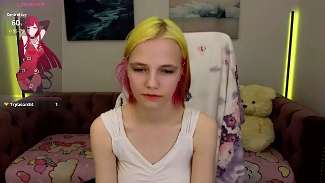 Snapshot of MitaSide chatting on October 2025 09:48:01 PM MitaSide online show from October 2025 09:48:01 PM