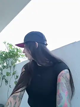 Snapshot of valeriahornier chatting on February 2026 11:12:01 PM valeriahornier online show from February 2026 11:12:01 PM