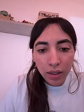 Snapshot of valeriahornier chatting on February 2026 02:11:01 AM valeriahornier online show from February 2026 02:11:01 AM