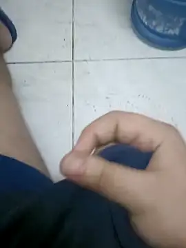 Snapshot of ConvoyedSubgroup chatting on April 2026 01:44:01 AM ConvoyedSubgroup online show from April 2026 01:44:01 AM