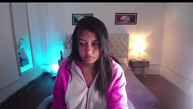 Betsy   online show from October 2025 06:37:01 AM