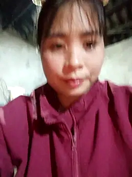 Squirrel-Pear online show from January 2026 12:32:02 PM