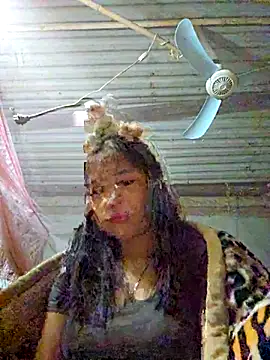 Squirrel-Pear online show from January 2026 08:12:01 PM