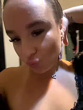 Ivy Addison online show from November 2025 09:26:02 PM