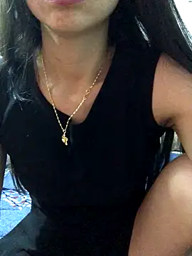 Snapshot of Kylie_beem chatting on November 2025 11:47:02 PM Kylie beem online show from November 2025 11:47:02 PM