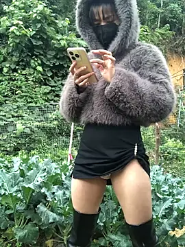 Snapshot of Kylie_beem chatting on December 2025 01:45:02 AM Kylie beem online show from December 2025 01:45:02 AM