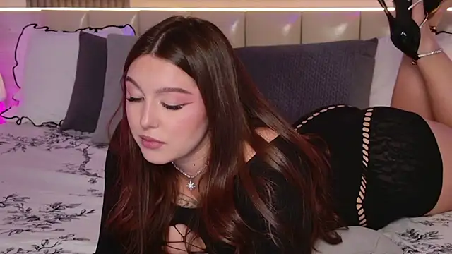 Snapshot of _Tessa_May_ chatting on March 2026 04:57:01 AM Tessa May online show from March 2026 04:57:01 AM