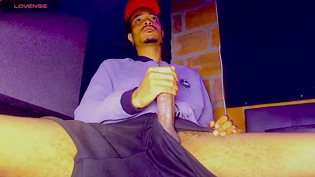 Snapshot of Anaconda_larga chatting on October 2025 12:49:01 PM Anaconda larga online show from October 2025 12:49:01 PM