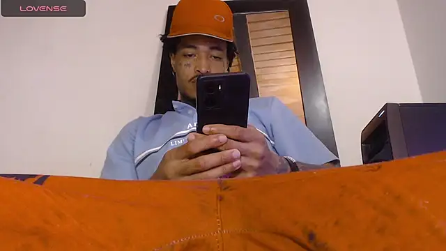 Anaconda larga online show from May 2026 12:13:01 PM