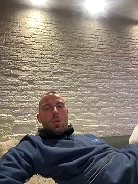 Rotteei1 online show from November 2025 05:39:02 PM