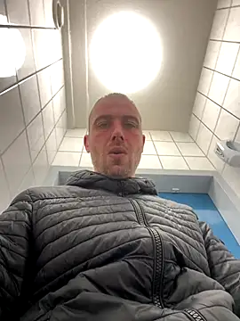 Rotteei1 online show from December 2025 08:51:02 AM