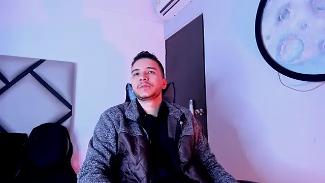 Snapshot of mike_257 chatting on November 2025 11:44:01 AM mike 257 online show from November 2025 11:44:01 AM