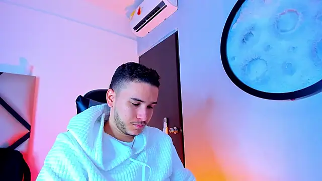 Snapshot of mike_257 chatting on November 2025 11:54:02 AM mike 257 online show from November 2025 11:54:02 AM