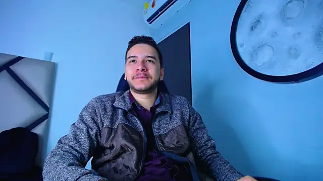 Snapshot of mike_257 chatting on December 2025 12:01:02 PM mike 257 online show from December 2025 12:01:02 PM