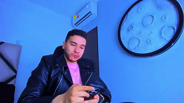 Snapshot of mike_257 chatting on January 2026 11:56:01 AM mike 257 online show from January 2026 11:56:01 AM