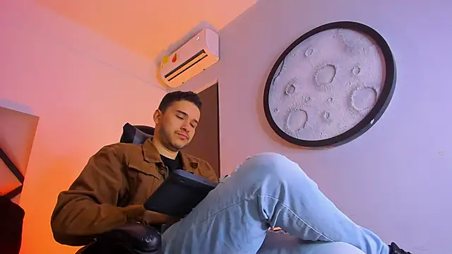 Snapshot of mike_257 chatting on January 2026 11:59:02 AM mike 257 online show from January 2026 11:59:02 AM