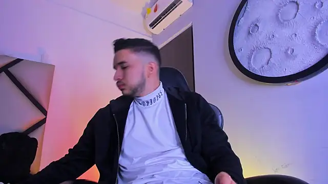 Snapshot of mike_257 chatting on February 2026 11:50:02 AM mike 257 online show from February 2026 11:50:02 AM