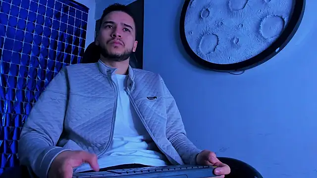 Snapshot of mike_257 chatting on March 2026 11:38:02 AM mike 257 online show from March 2026 11:38:02 AM