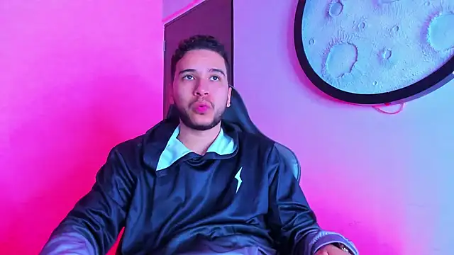 Snapshot of mike_257 chatting on March 2026 11:47:02 AM mike 257 online show from March 2026 11:47:02 AM