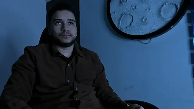 Snapshot of mike_257 chatting on April 2026 12:27:02 PM mike 257 online show from April 2026 12:27:02 PM