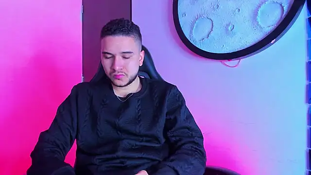 Snapshot of mike_257 chatting on April 2026 11:48:01 AM mike 257 online show from April 2026 11:48:01 AM