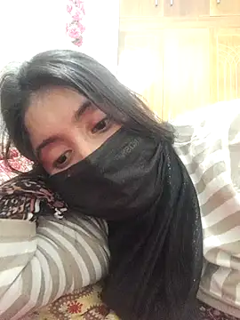 Snapshot of Hot_Angle chatting on November 2025 03:40:01 PM Hot Angle online show from November 2025 03:40:01 PM