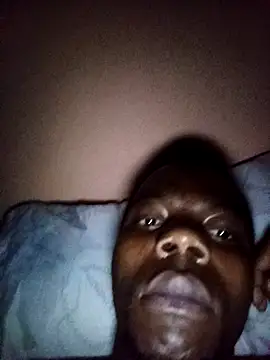 Snapshot of Mkhelelo chatting on November 2025 09:15:01 PM Mkhelelo online show from November 2025 09:15:01 PM