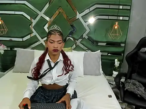 Asshley Clarkk online show from October 2025 02:40:01 PM