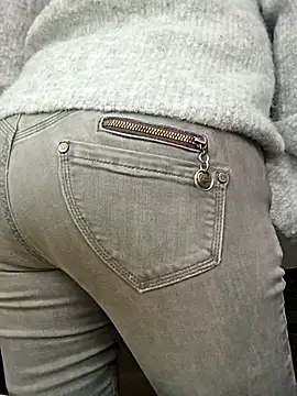 Snapshot of lasexycoquine59 chatting on January 2026 12:43:01 PM lasexycoquine59 online show from January 2026 12:43:01 PM