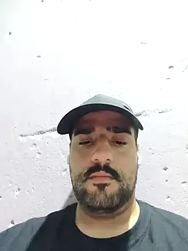 Snapshot of gusto14cm chatting on February 2026 04:34:02 PM gusto14cm online show from February 2026 04:34:02 PM