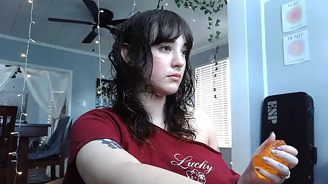 Trickylucy555 online show from June 2026 06:18:02 PM